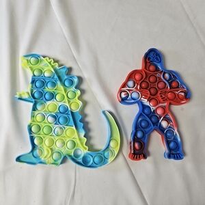 King Kong And Godzilla‎ Fidget Poppers